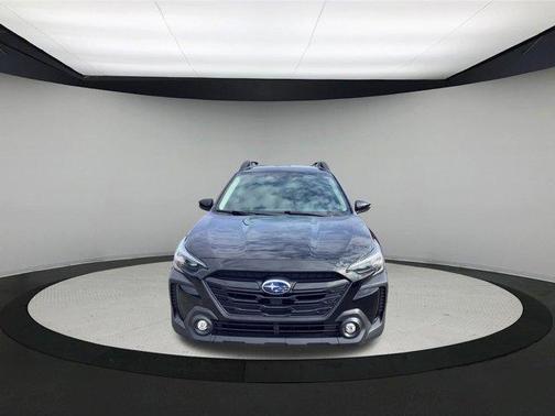 Crystal Black Silica 2024 Subaru Outback Onyx Edition