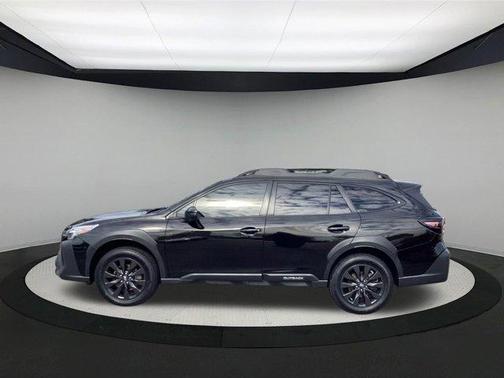 Crystal Black Silica 2024 Subaru Outback Onyx Edition