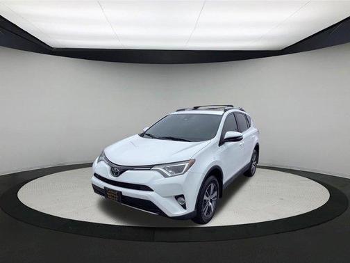 Super White 2017 Toyota RAV4 XLE