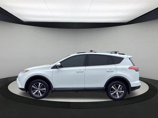 Super White 2017 Toyota RAV4 XLE