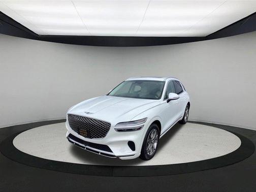 Uyuni White 2025 Genesis GV70 2.5T