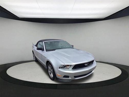 2011 Ford Mustang V6