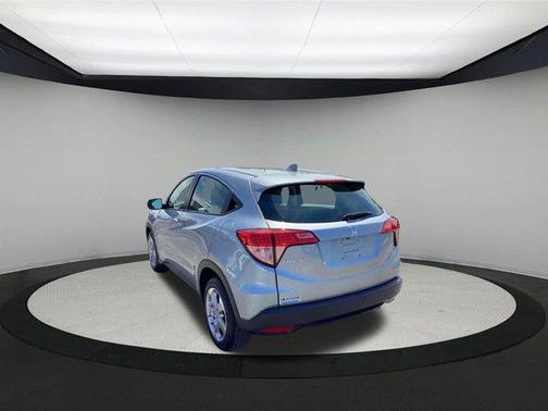 Lunar Silver Metallic 2018 Honda HR-V LX