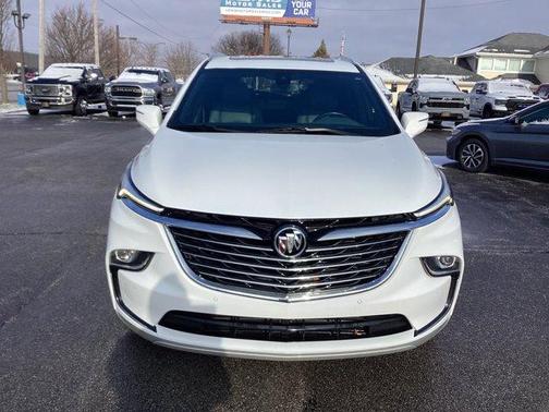 2023 Buick Enclave Essence