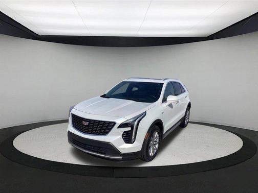 Crystal White Tri-Coat 2019 Cadillac XT4 Premium Luxury