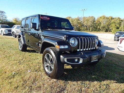 2023 Jeep Wrangler 4-Door Sahara 4x4