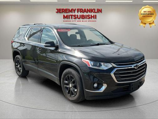 Mosaic Black Metallic 2019 Chevrolet Traverse LT Cloth
