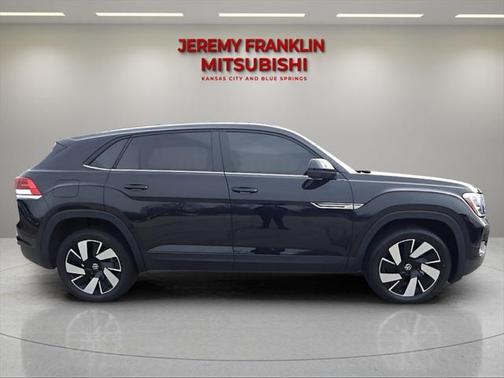 2024 Volkswagen Atlas Cross Sport 2.0T SE w/Technology 4MOTION