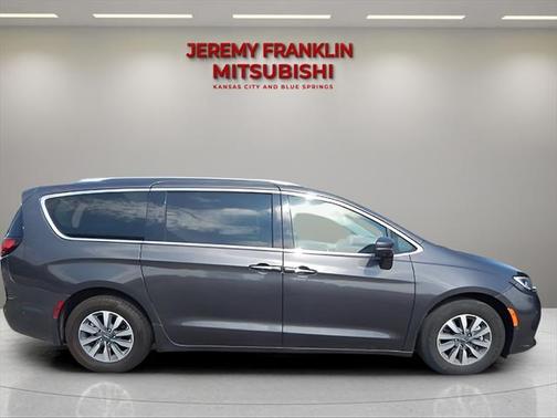 2021 Chrysler Pacifica Hybrid Touring L