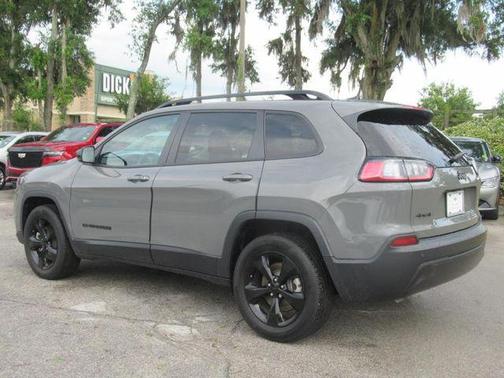 2023 Jeep Cherokee Altitude
