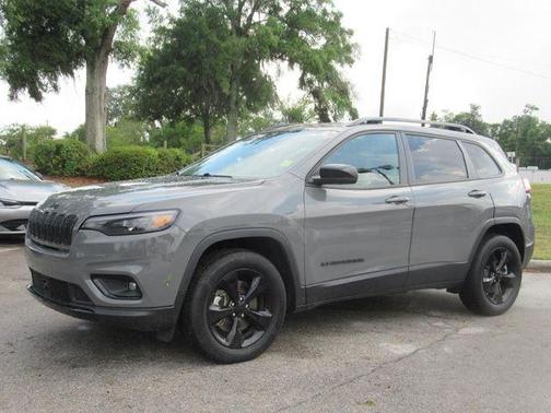 2023 Jeep Cherokee Altitude
