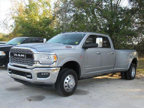 2021 RAM 3500 Limited Crew Cab 4x4 8' Box