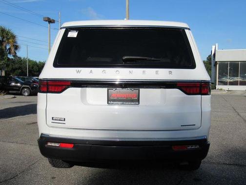 Bright White Clearcoat 2022 Jeep Wagoneer Series II 4x4