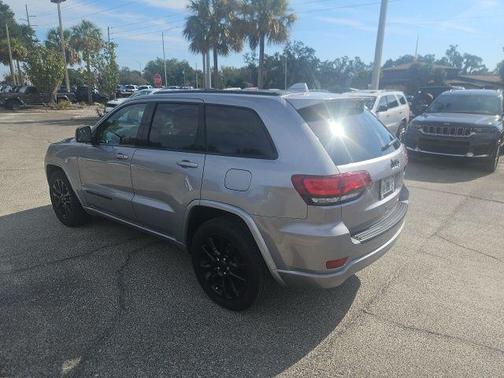 2021 Jeep Grand Cherokee Laredo X