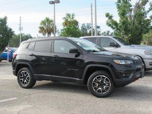 2024 Jeep Compass Trailhawk