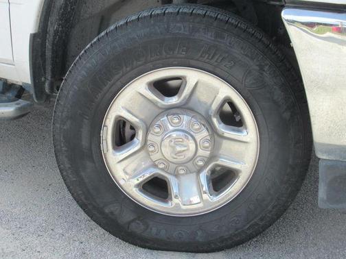 2022 RAM 2500 Big Horn Crew Cab 4x4 6'4' Box