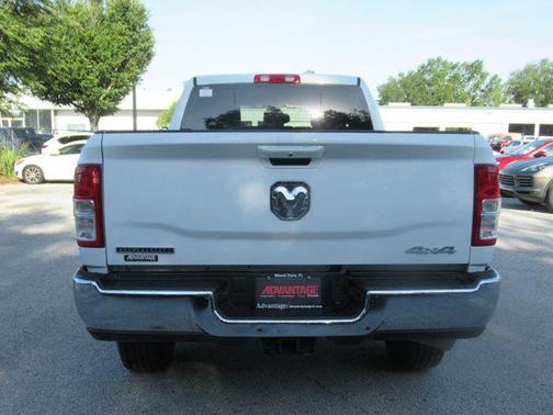 2022 RAM 2500 Big Horn Crew Cab 4x4 6'4' Box