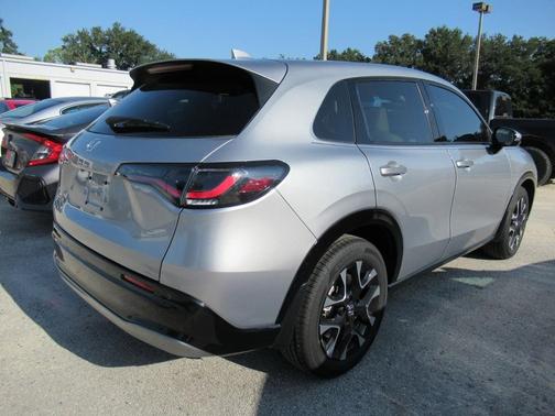 Solar Silver Metallic 2026 Honda HR-V EX-L