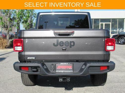 2025 Jeep Gladiator Nighthawk