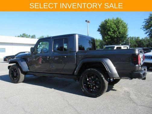 2025 Jeep Gladiator Nighthawk