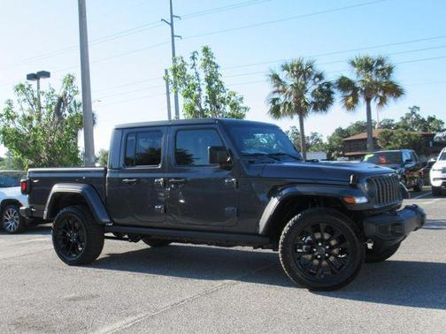 2025 Jeep Gladiator Nighthawk