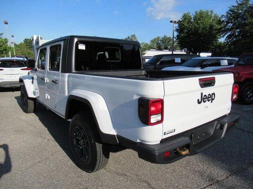 White 2026 Jeep Gladiator 85th Anniversary Edition