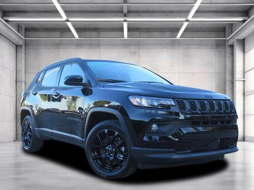 2026 Jeep Compass Latitude Altitude