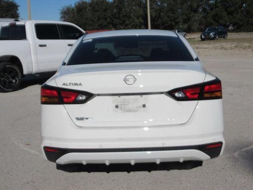 2024 Nissan Altima S FWD