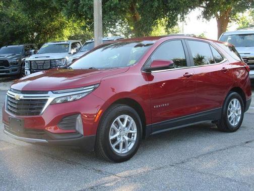 Radiant Red Tintcoat 2024 Chevrolet Equinox 1LT