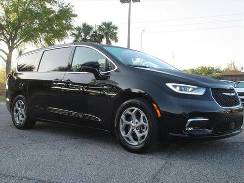 2024 Chrysler Pacifica Limited