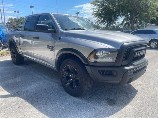2024 RAM 1500 Classic Warlock Crew Cab 4x2 5'7' Box