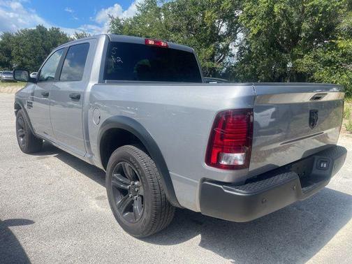 2024 RAM 1500 Classic Warlock Crew Cab 4x2 5'7' Box