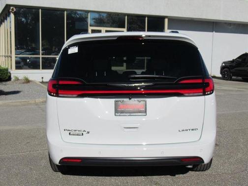 2026 Chrysler Pacifica Limited