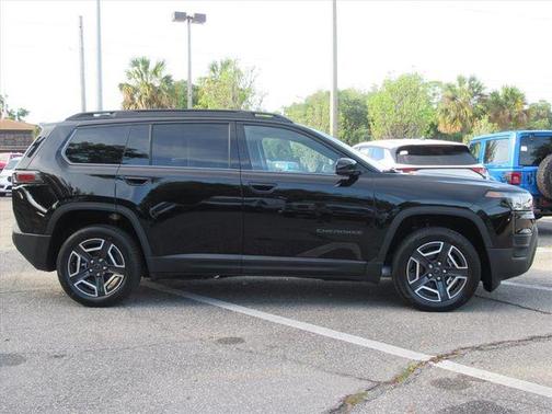 Diamond Black Crystal Pearlcoat 2026 Jeep Cherokee Limited