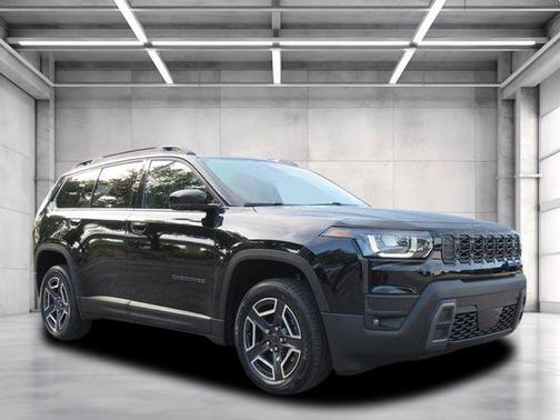 Diamond Black Crystal Pearlcoat 2026 Jeep Cherokee Limited