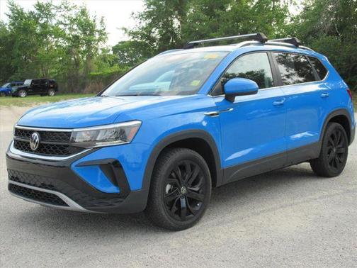 Blue 2024 Volkswagen Taos 1.5T SE