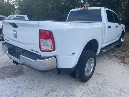 2024 RAM 3500 Big Horn Crew Cab 4x4 8' Box