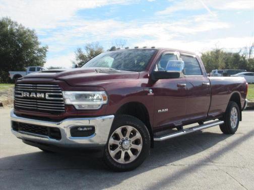 2024 RAM 3500 Laramie Crew Cab 4x4 8' Box