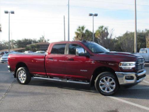 2024 RAM 3500 Laramie Crew Cab 4x4 8' Box