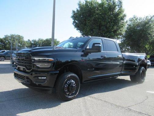 2025 RAM 3500 Laramie Crew Cab 4x4 8' Box