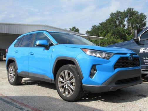 2021 Toyota RAV4 XLE Premium