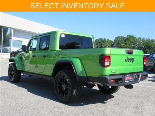 2025 Jeep Gladiator Nighthawk