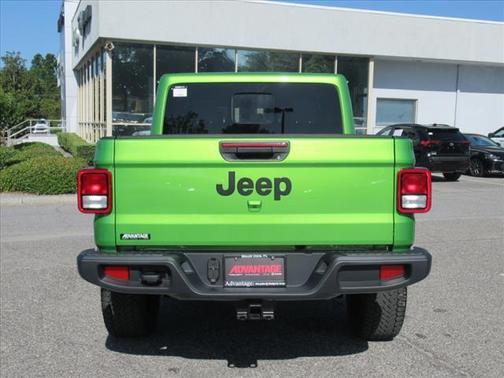 2025 Jeep Gladiator Nighthawk