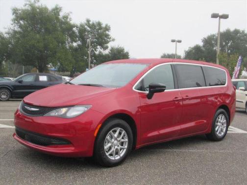 2026 Chrysler Voyager LX