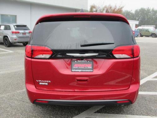 2026 Chrysler Voyager LX