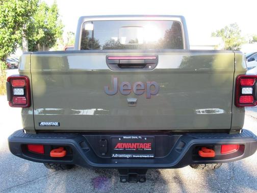 41 2026 Jeep Gladiator Mojave 4x4