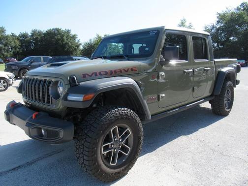 41 2026 Jeep Gladiator Mojave 4x4