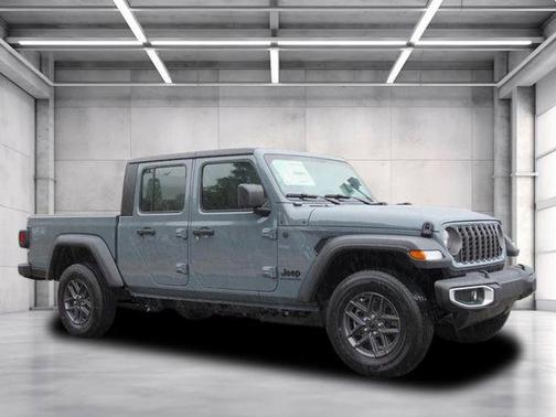 Anvil Clearcoat 2026 Jeep Gladiator Sport