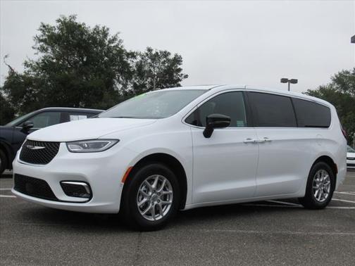2025 Chrysler Pacifica L