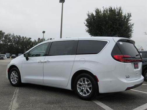 2025 Chrysler Pacifica L